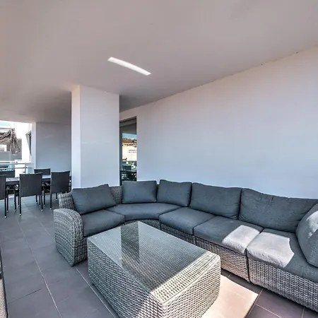 Apartamento New Front With Large Balcony